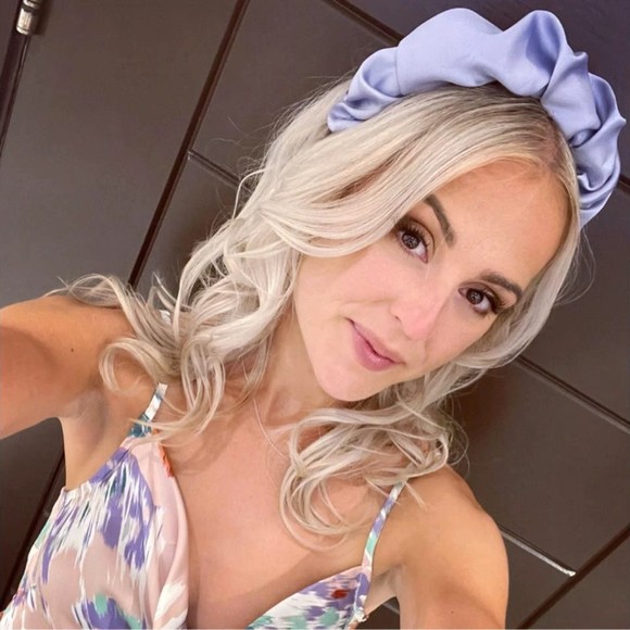 Meet your Posher, Marisa - Picture 1 of 1